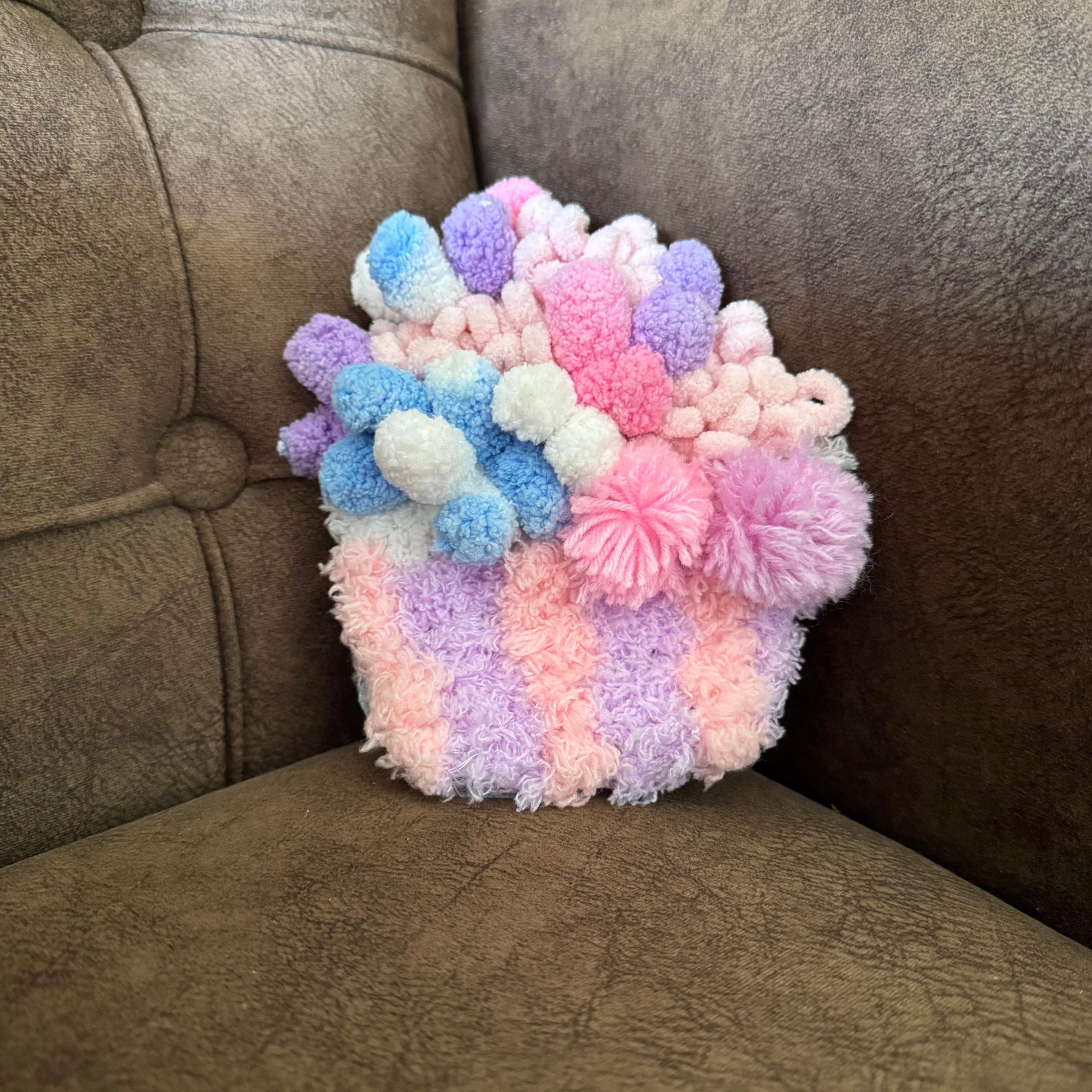 Unicorn Cupcake DIY moss coaster kit with pastel yarn colors
